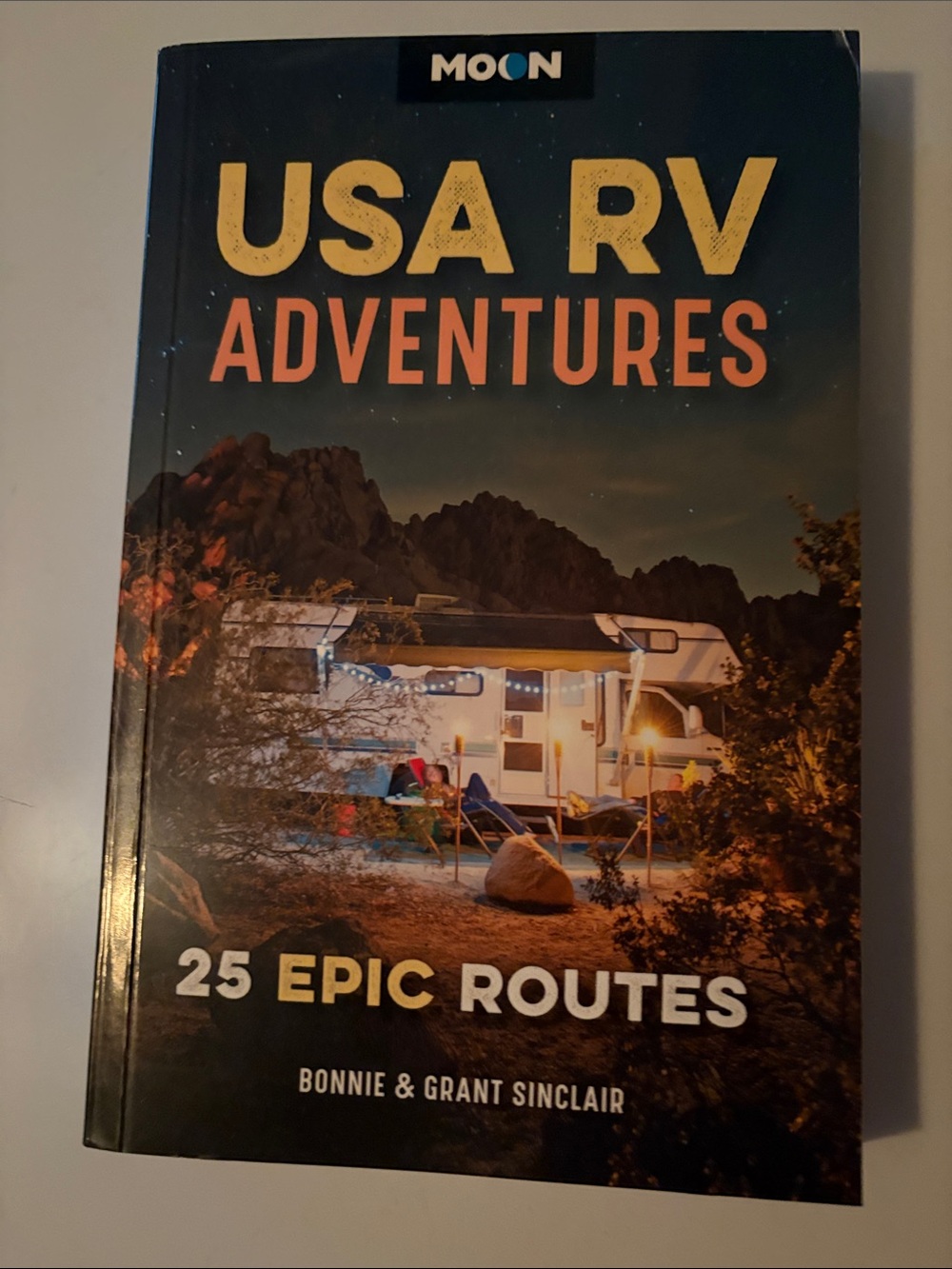 Moon USA RV Adventures - 25 Epic Routes (Dark Blue/Orange) Book